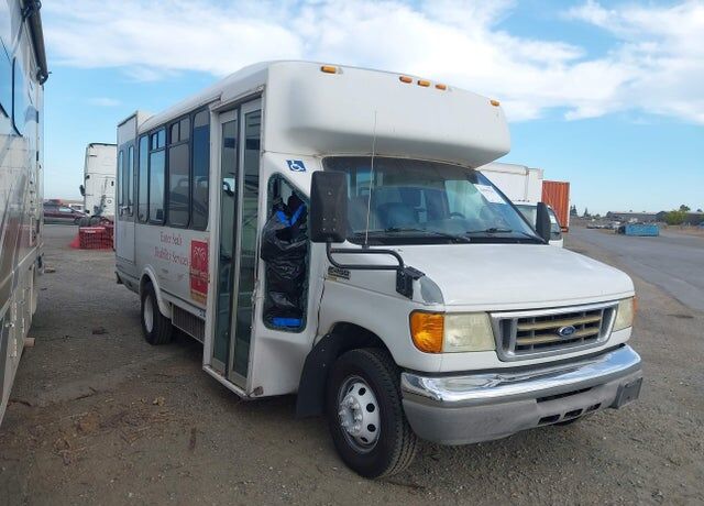 2006 FORD E-450