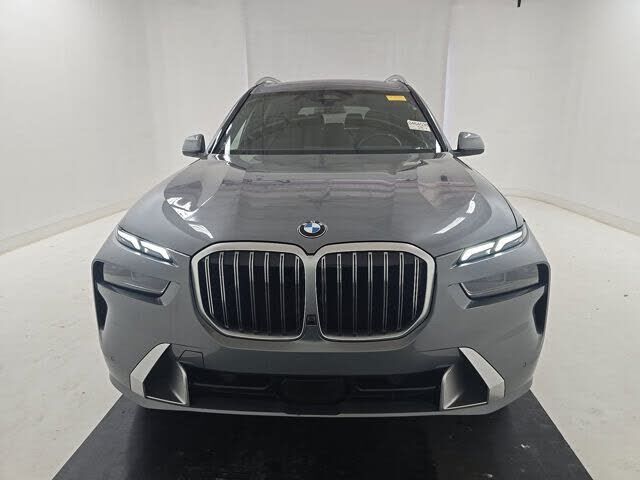 2024 BMW X7