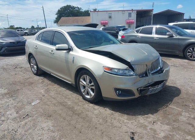 2010 LINCOLN MKS