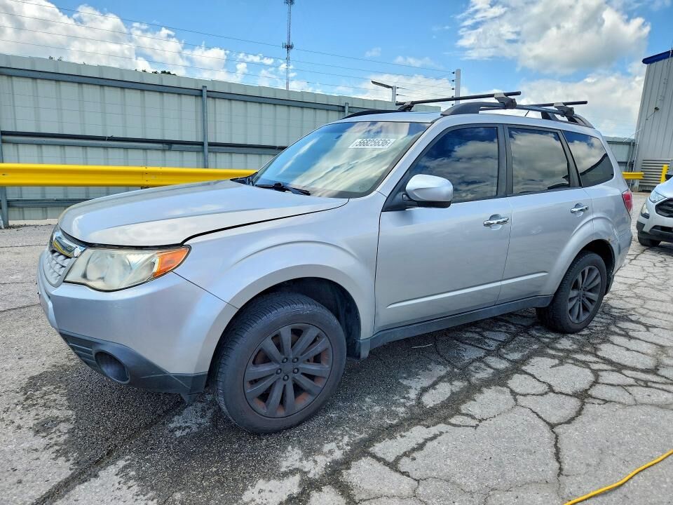 2013 SUBARU Forester