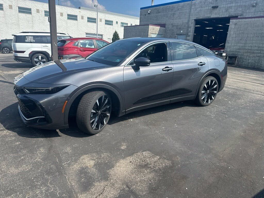 2024 TOYOTA CROWN