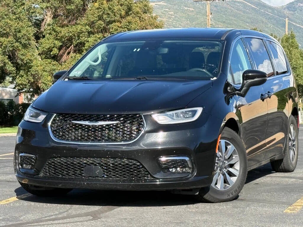 2023 CHRYSLER Pacifica