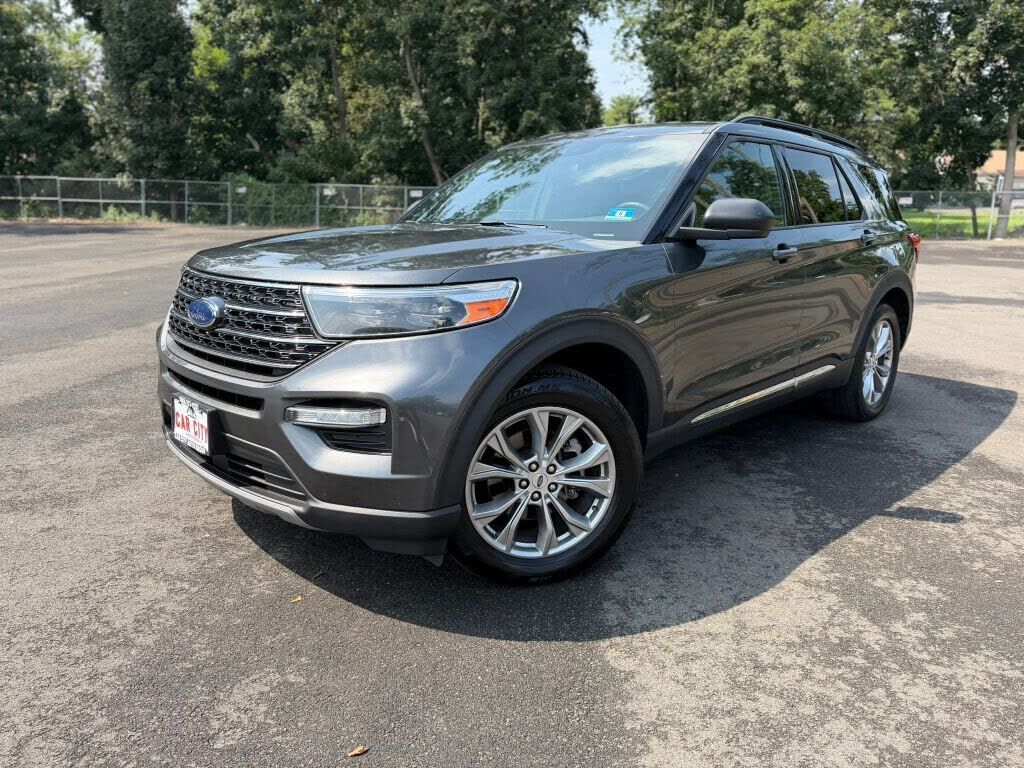 2020 FORD Explorer