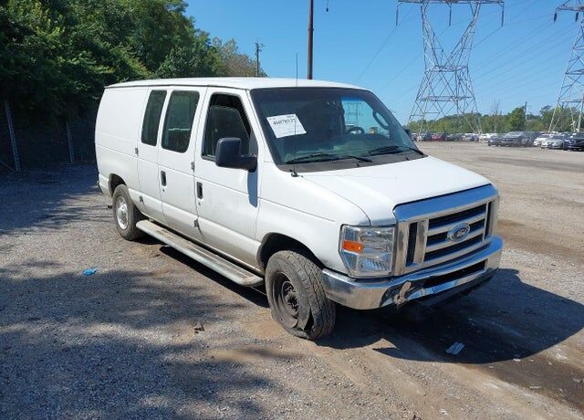 2011 FORD E-250