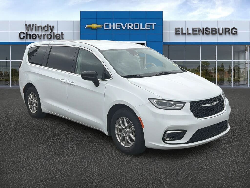 2024 CHRYSLER Pacifica