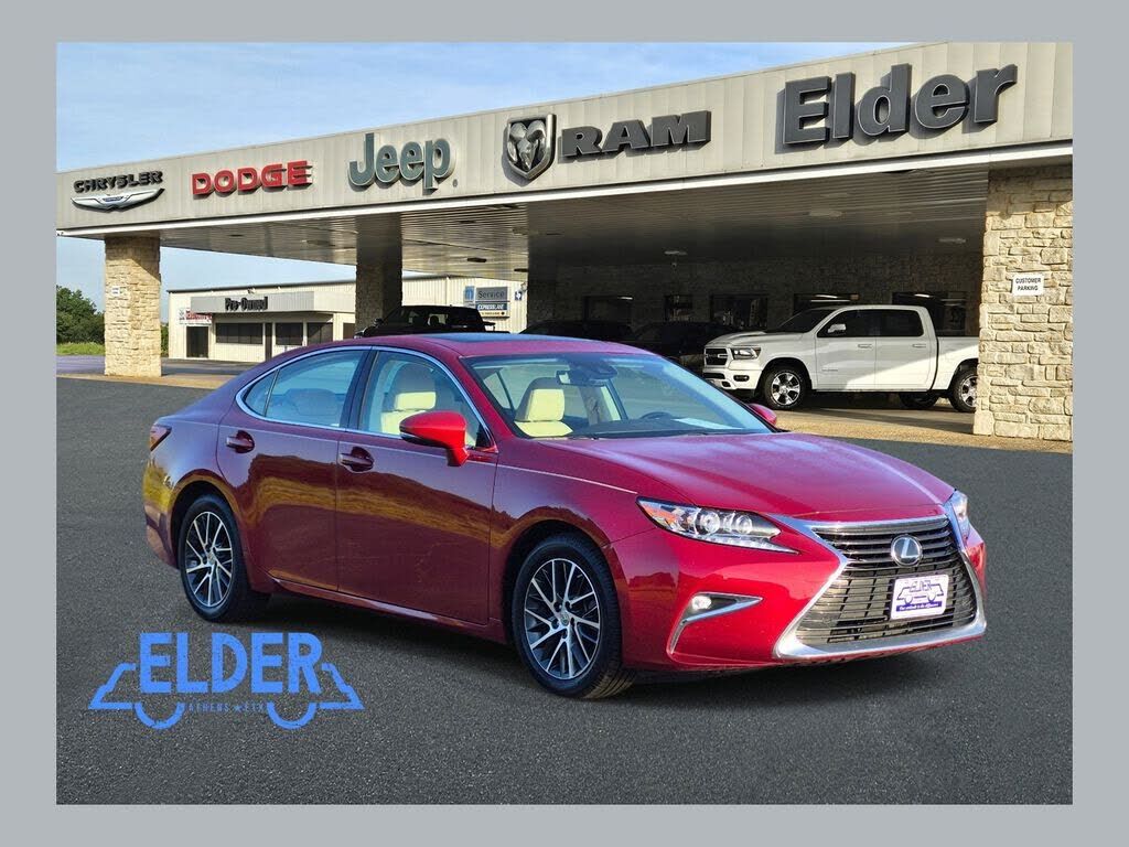 2017 LEXUS ES