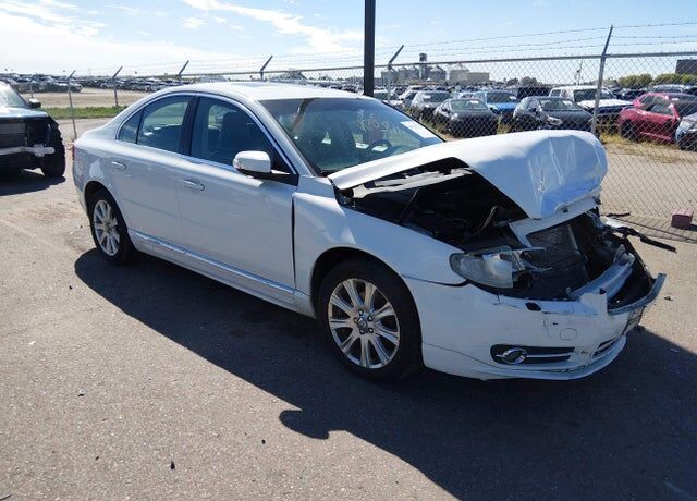 2010 VOLVO S80