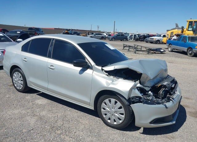 2011 VOLKSWAGEN Jetta