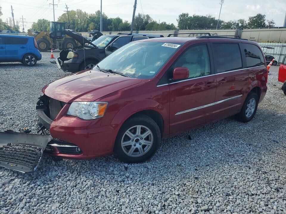 2012 CHRYSLER Town and Country