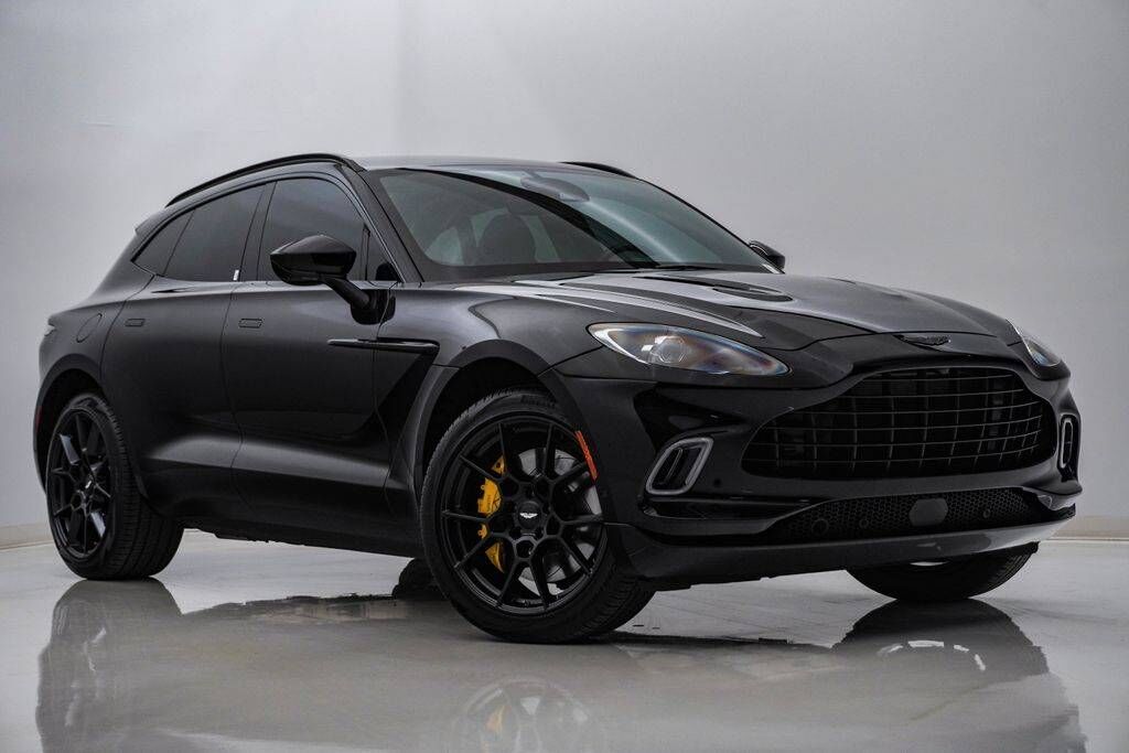 2023 ASTON MARTIN DBX