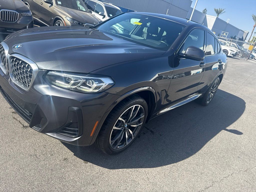 2022 BMW X4