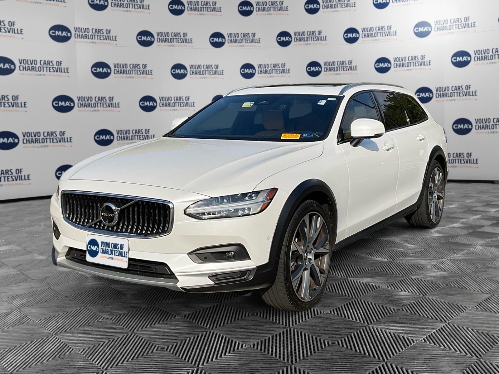 2025 VOLVO V90CC