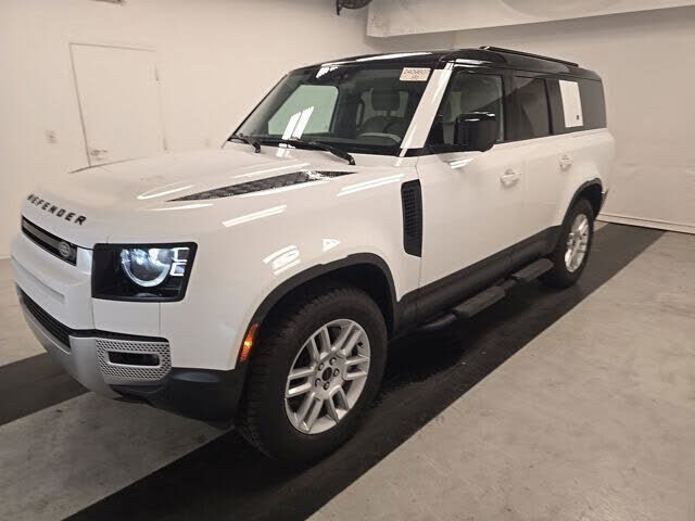 2024 LAND ROVER Defender