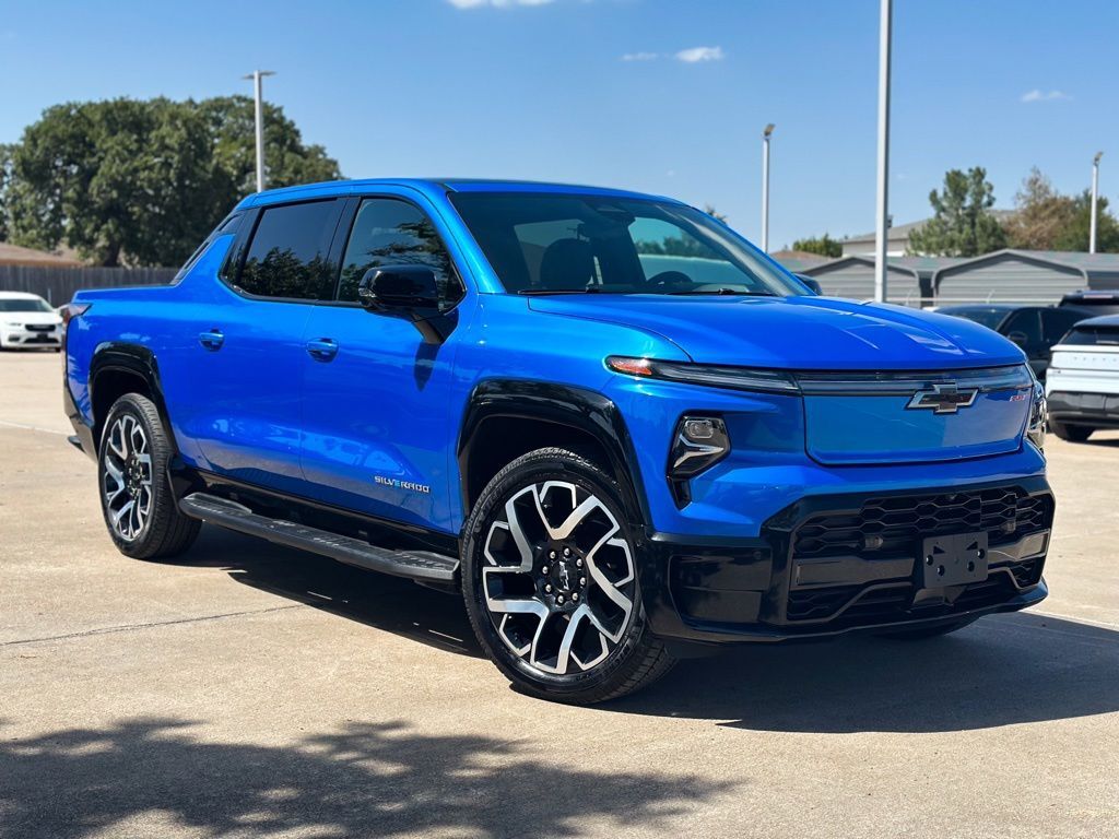 2025 CHEVROLET Silverado