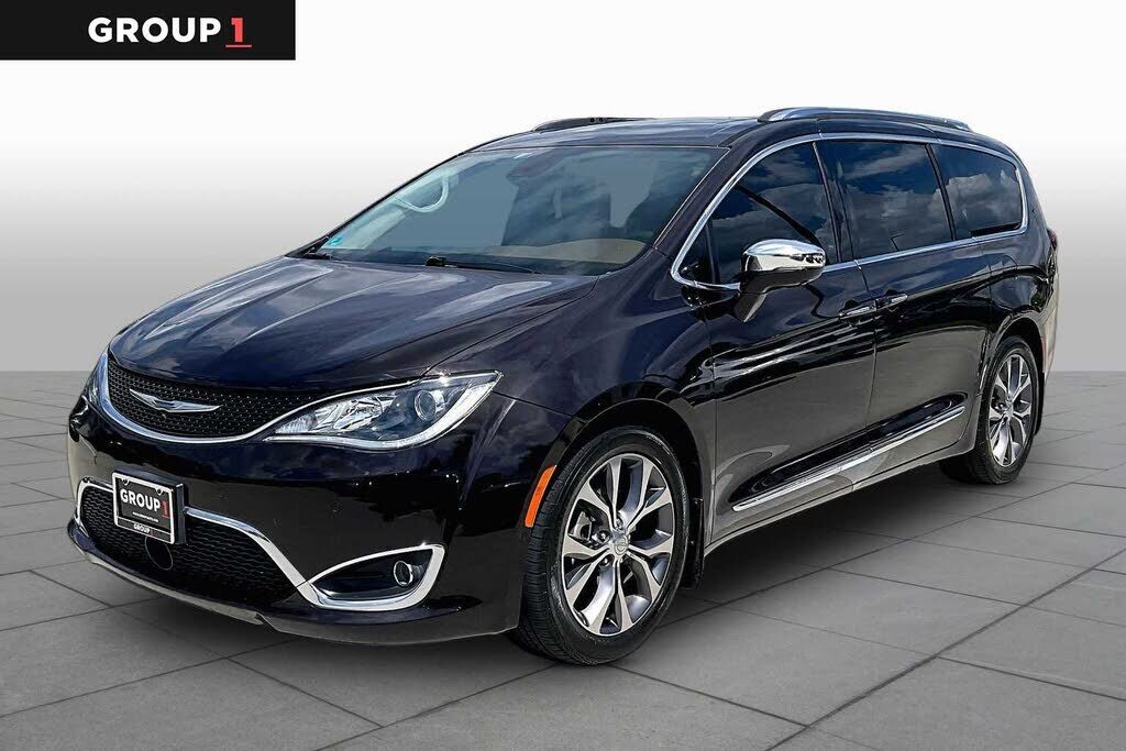 2017 CHRYSLER Pacifica