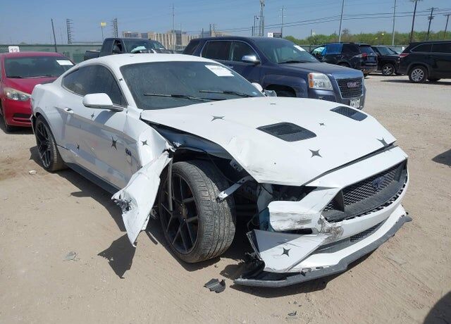 2020 FORD Mustang