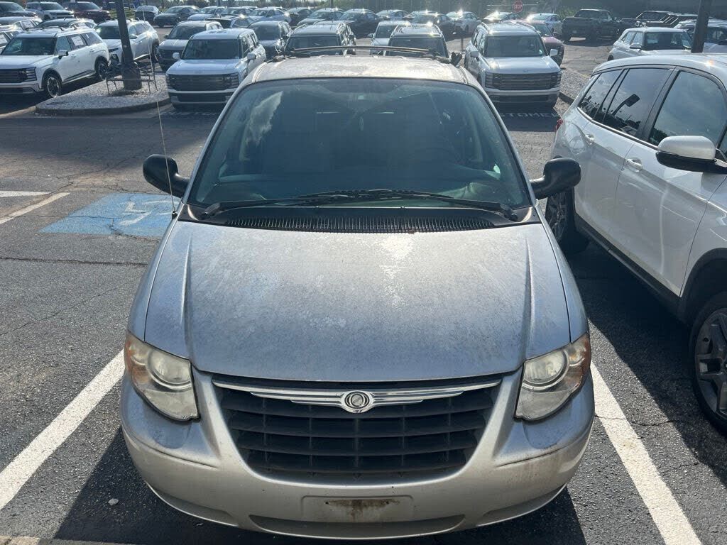 2006 CHRYSLER Town and Country