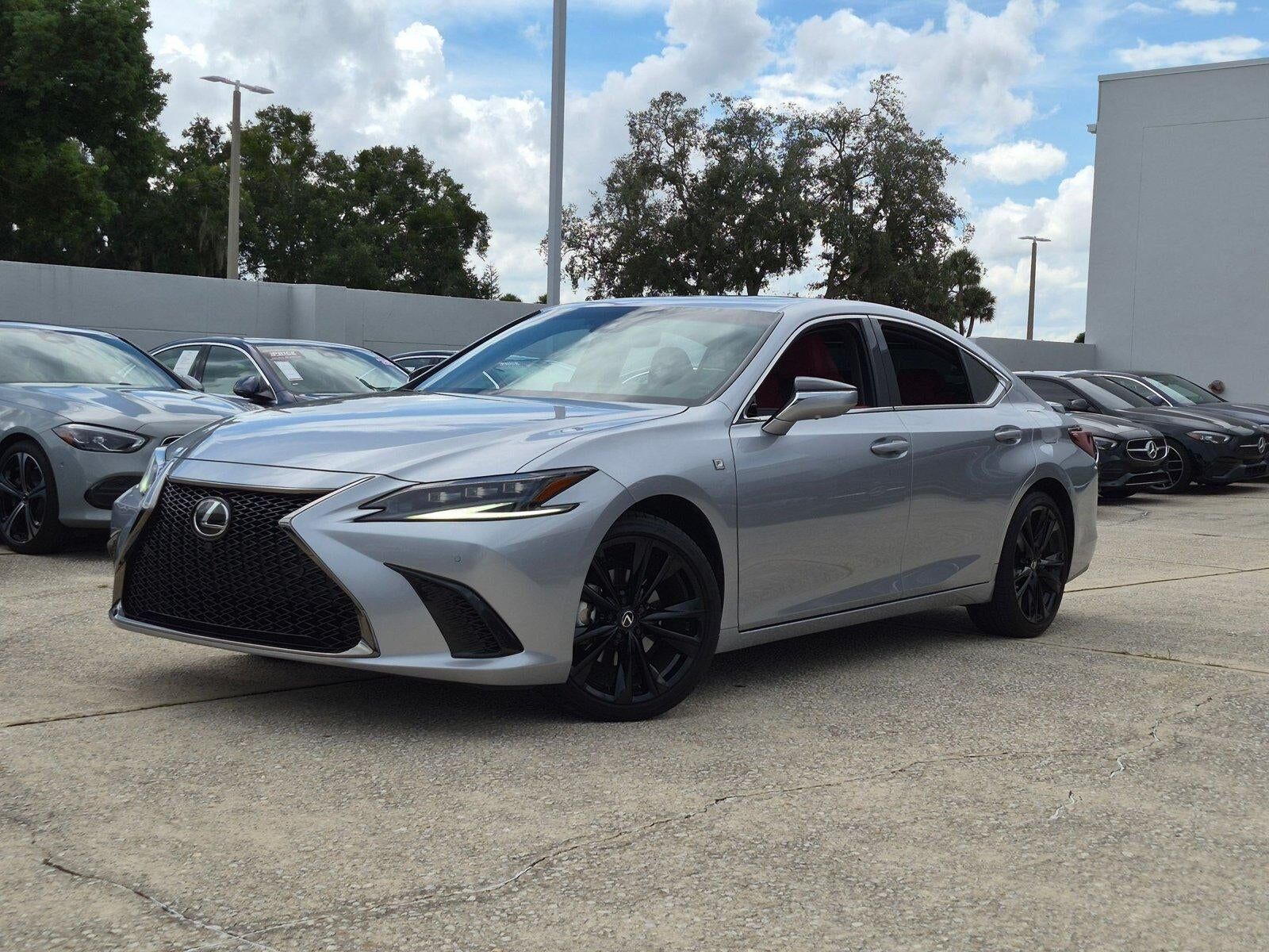 2025 LEXUS ES