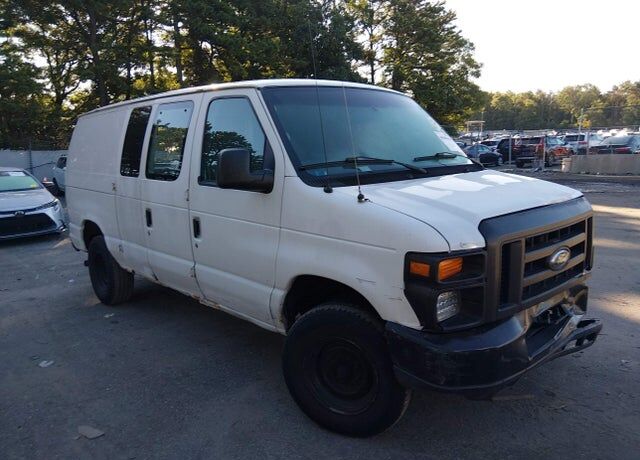 2011 FORD E-250