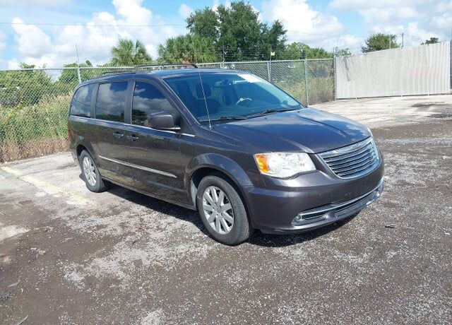 2016 CHRYSLER Town and Country