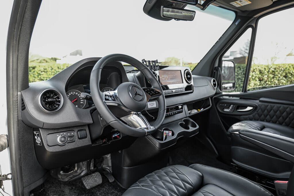 2025 Mercedes-Benz Sprinter