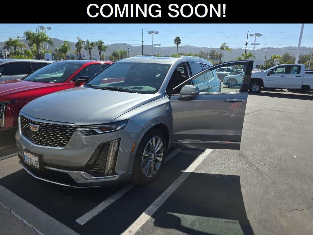 2025 CADILLAC XT6