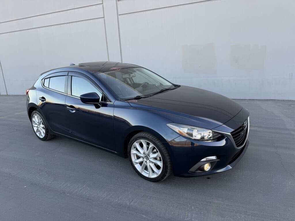 2016 MAZDA Mazda3