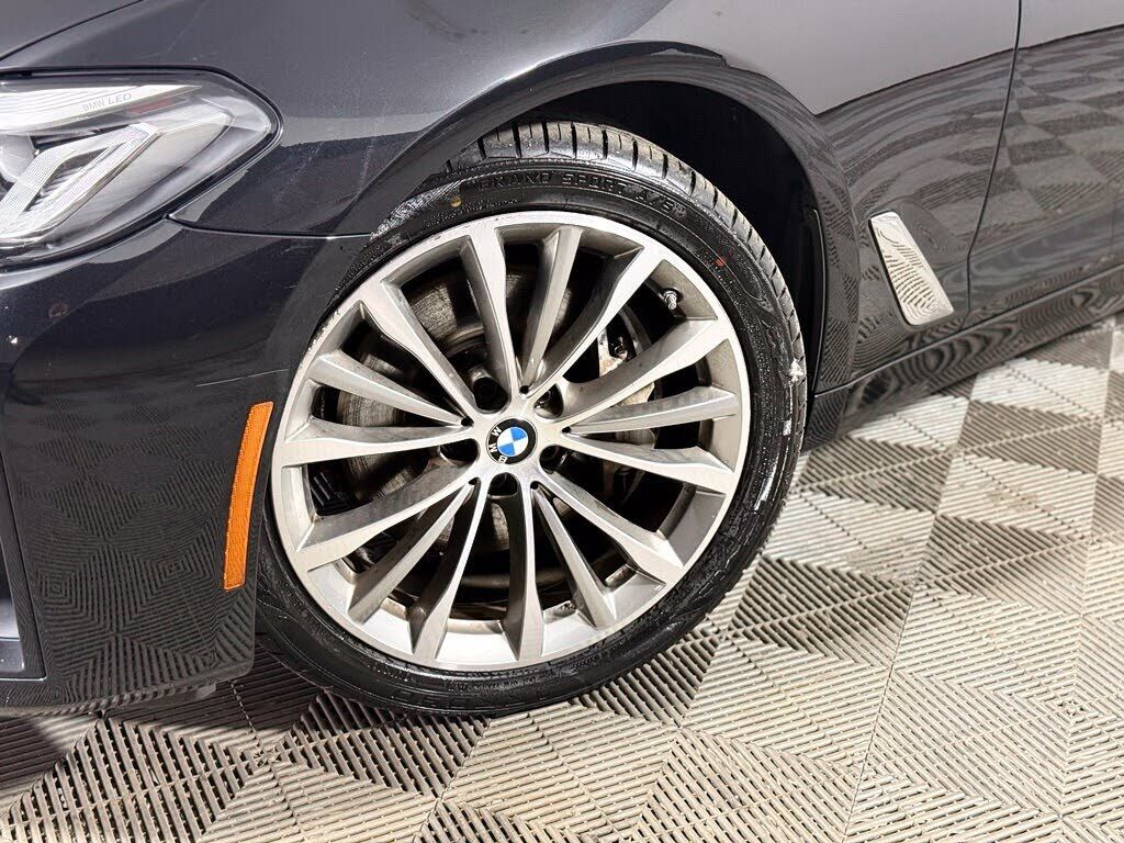 2023 BMW 540i