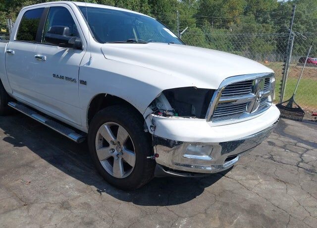2011 DODGE Ram
