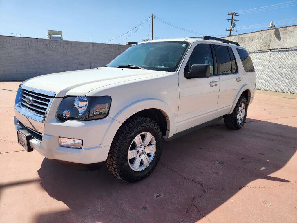 2010 FORD Explorer