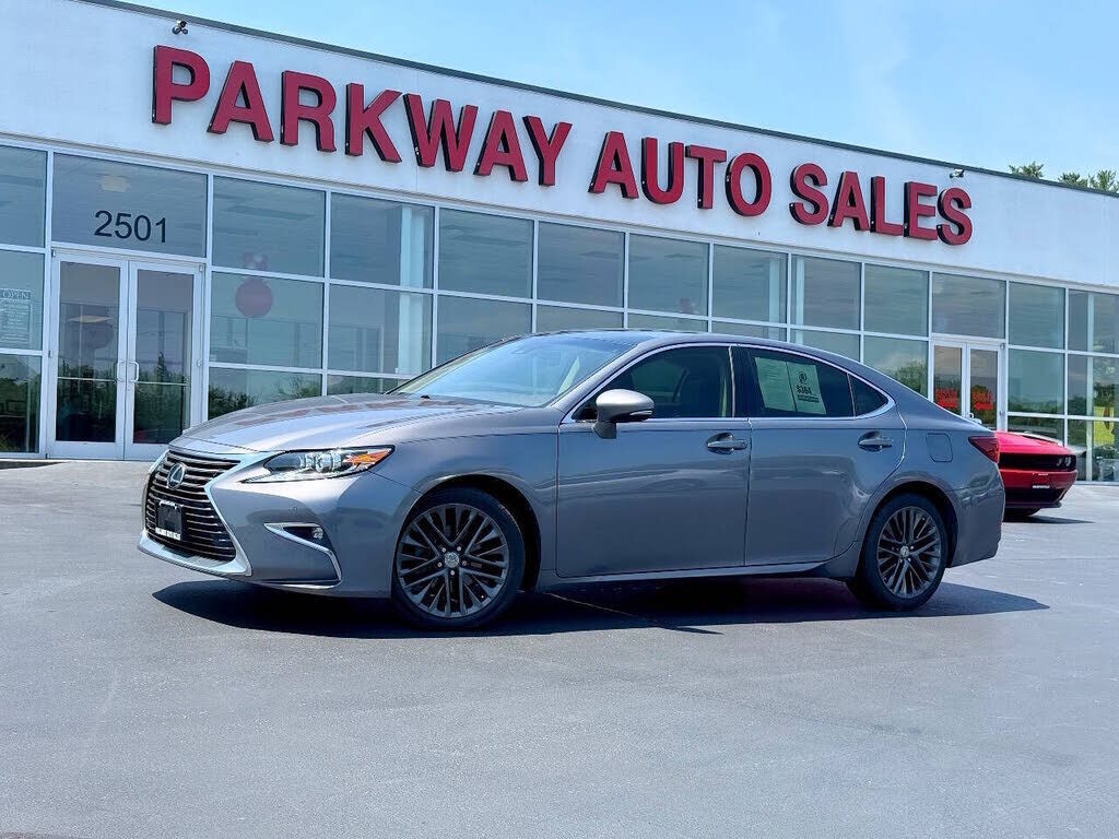2016 LEXUS ES
