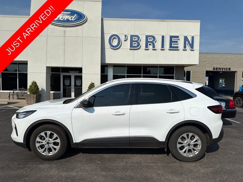 2023 FORD Escape