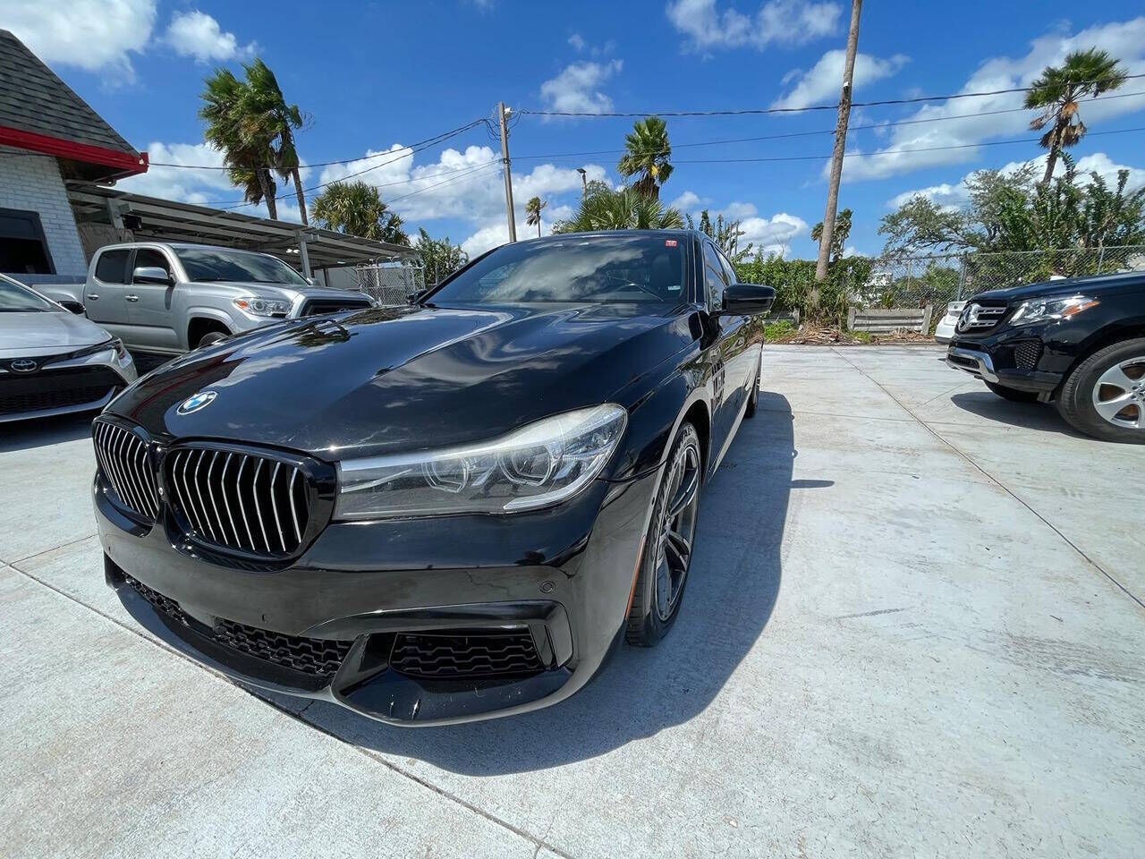2017 BMW 740e