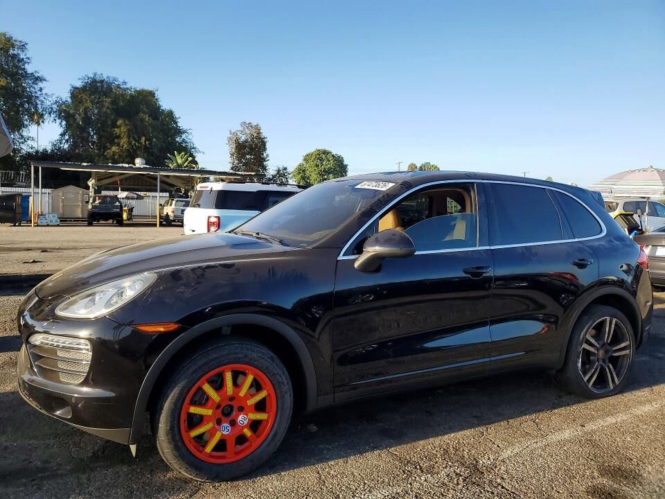 2013 PORSCHE Cayenne