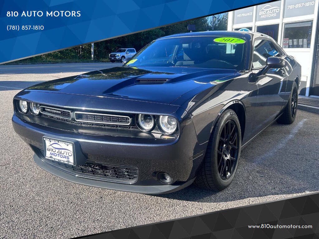 2017 DODGE Challenger