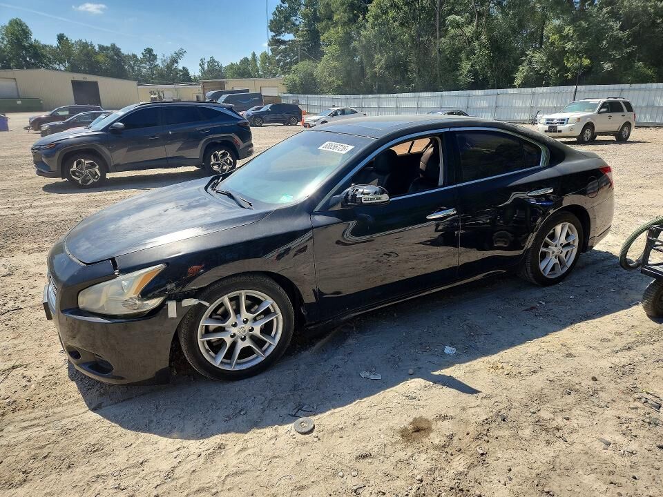 2011 NISSAN Maxima