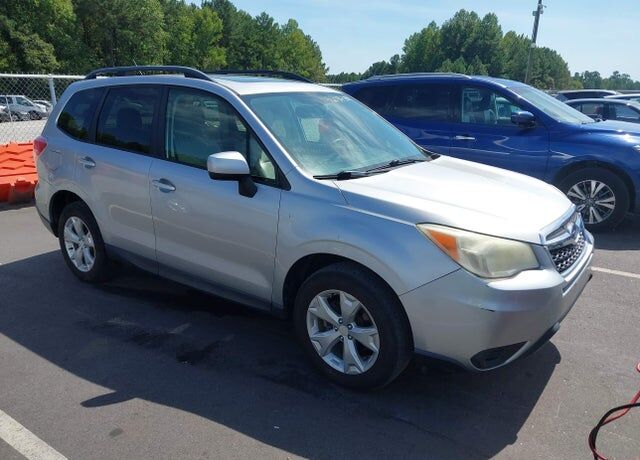2014 SUBARU Forester