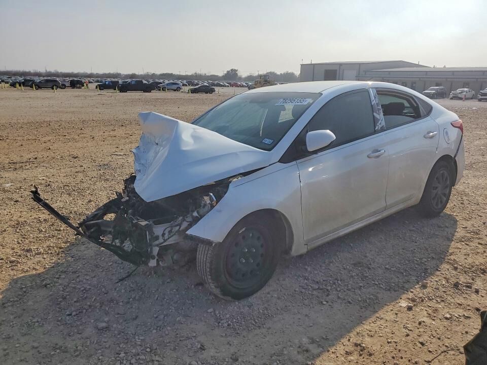 2021 HYUNDAI Accent