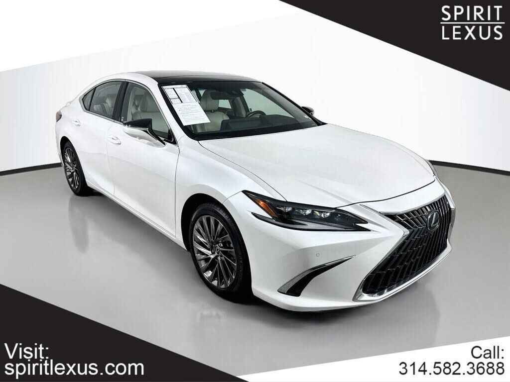2025 LEXUS ES