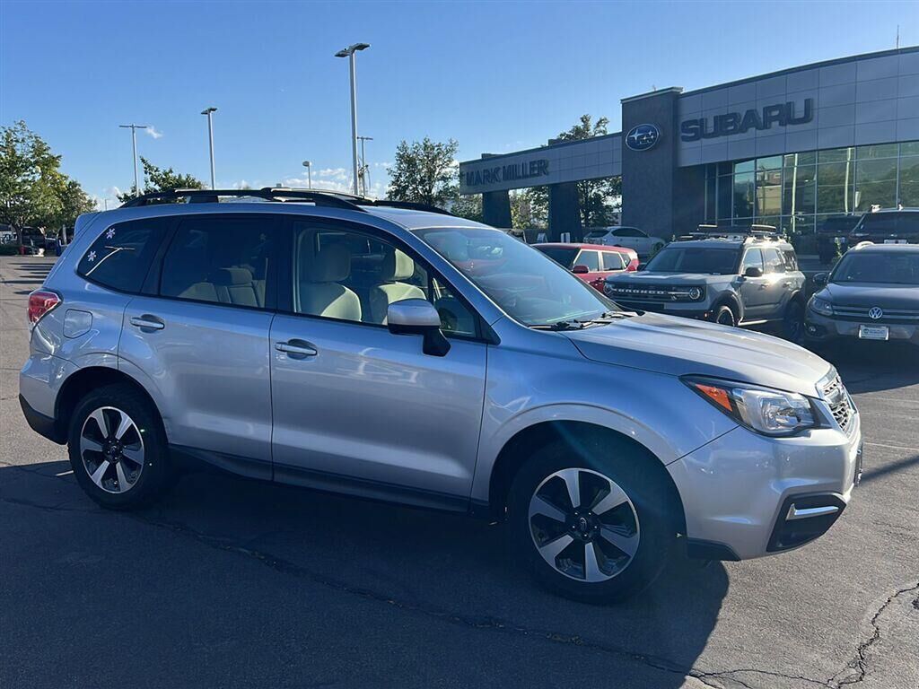 2018 SUBARU Forester