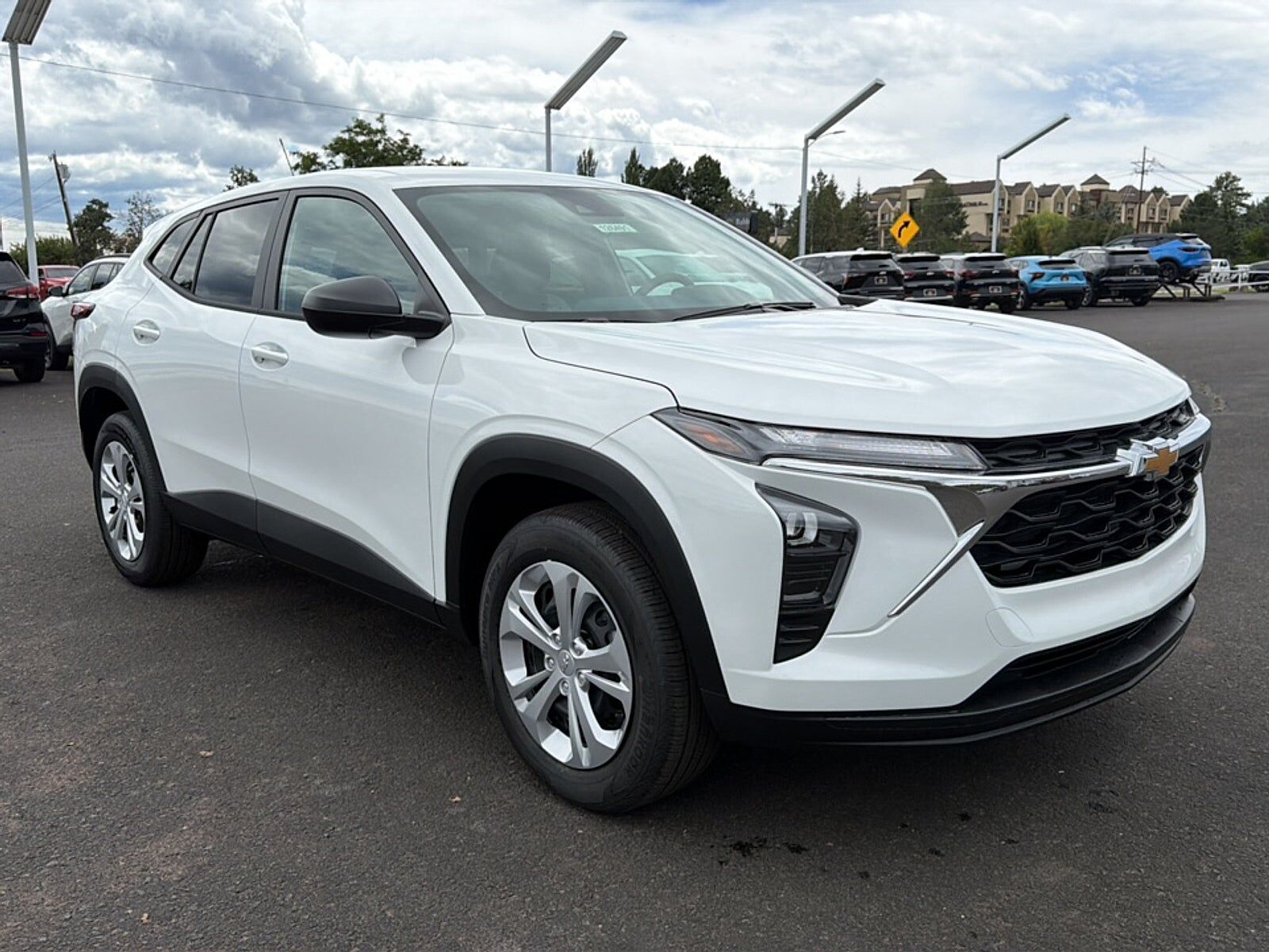 2026 CHEVROLET Trax