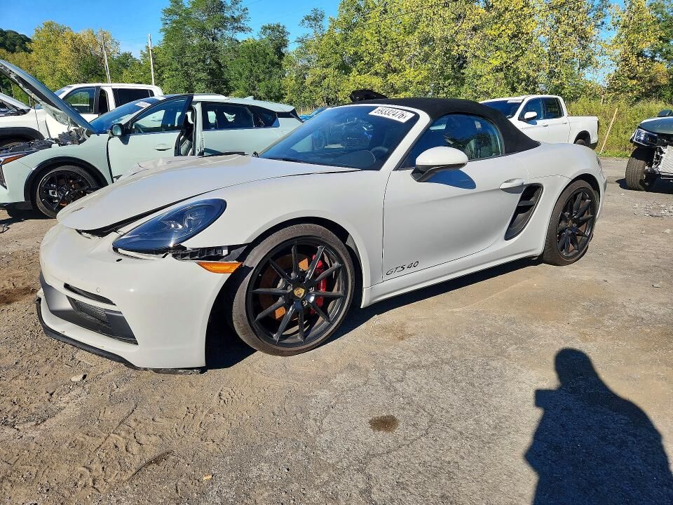 2025 PORSCHE 718