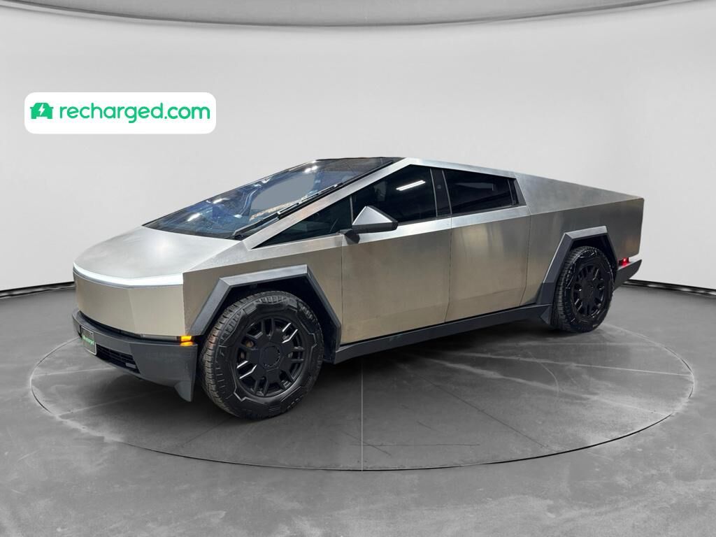 2024 TESLA Cybertruck