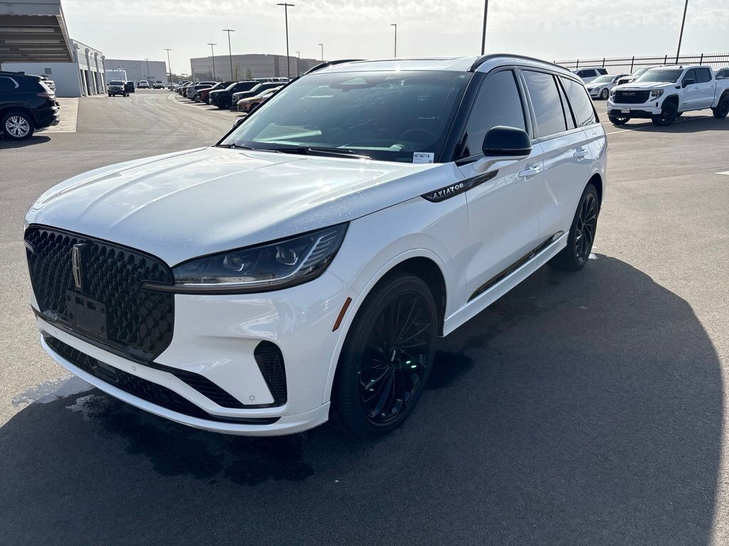 2024 LINCOLN Navigator