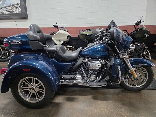2020 HARLEY DAVIDSON FLHTCUTG / Tri Glide Ultra