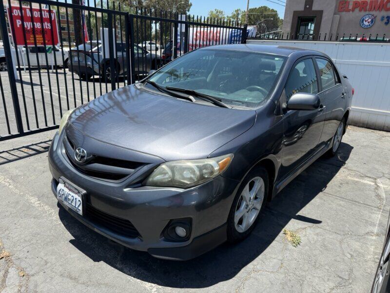 2011 TOYOTA Corolla