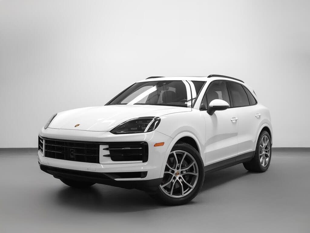 2024 PORSCHE Cayenne