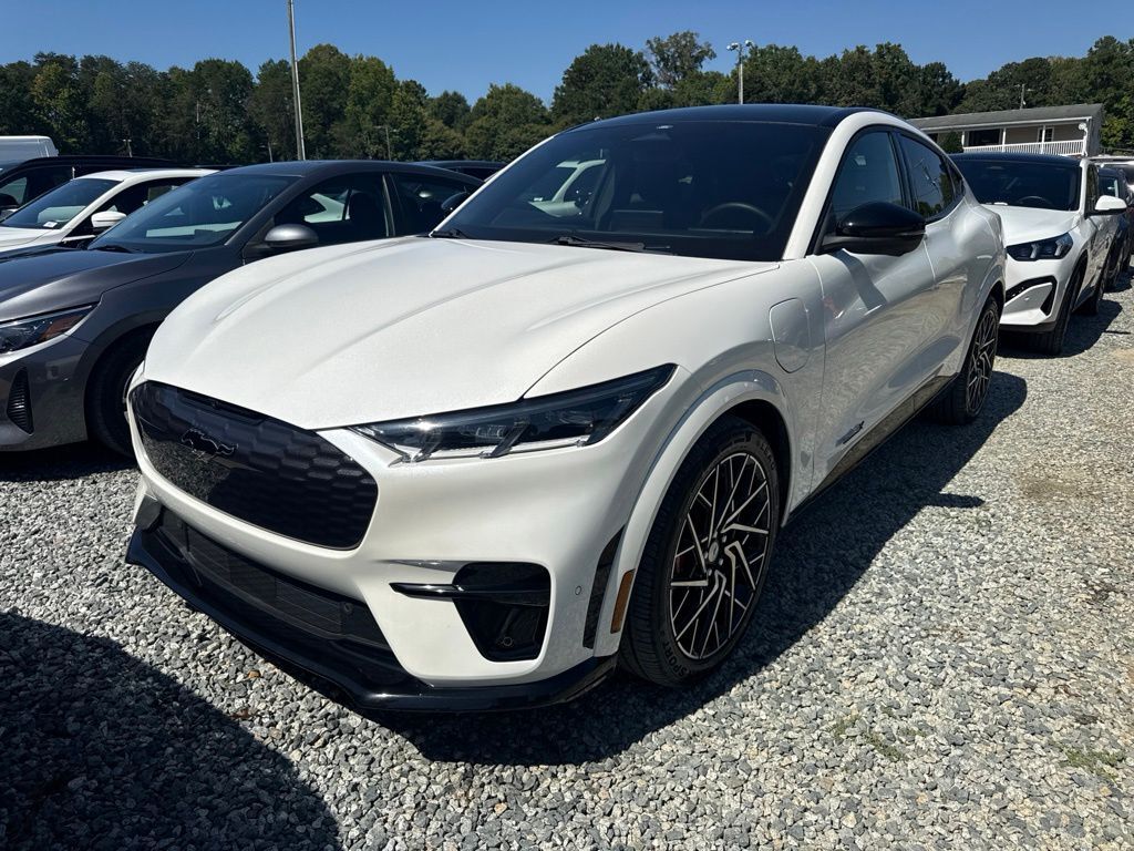 2021 FORD Mach-E