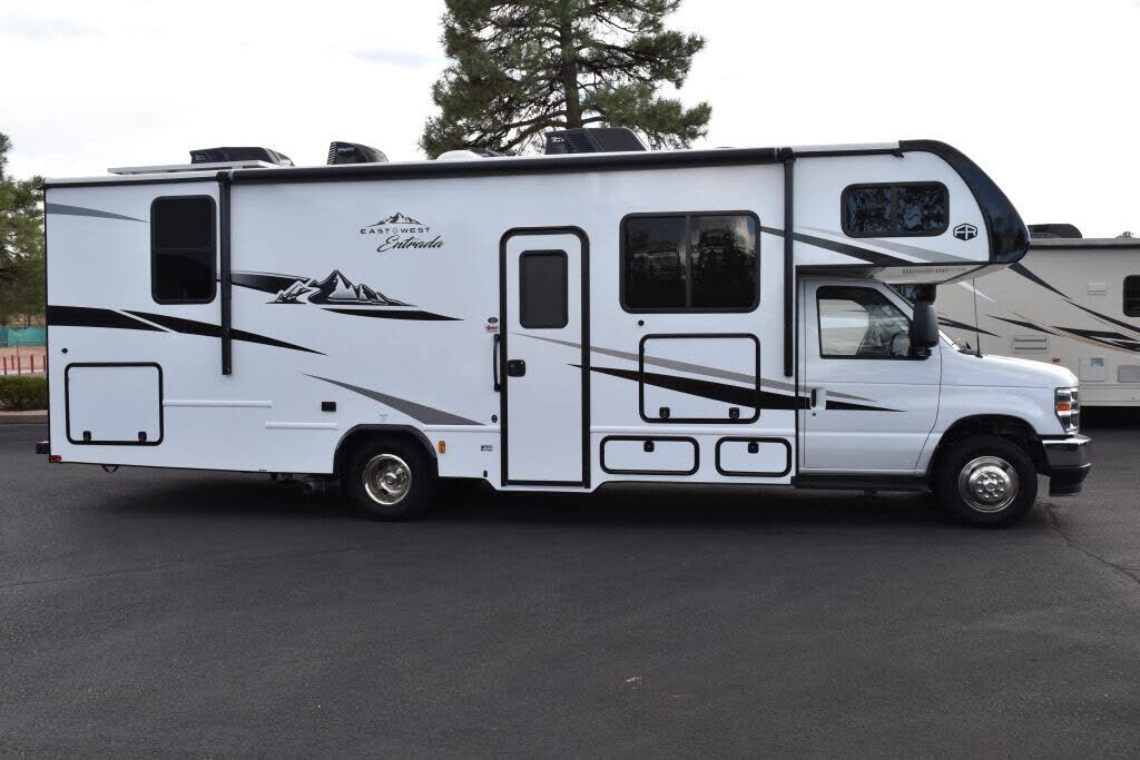 2025 FORD E-450