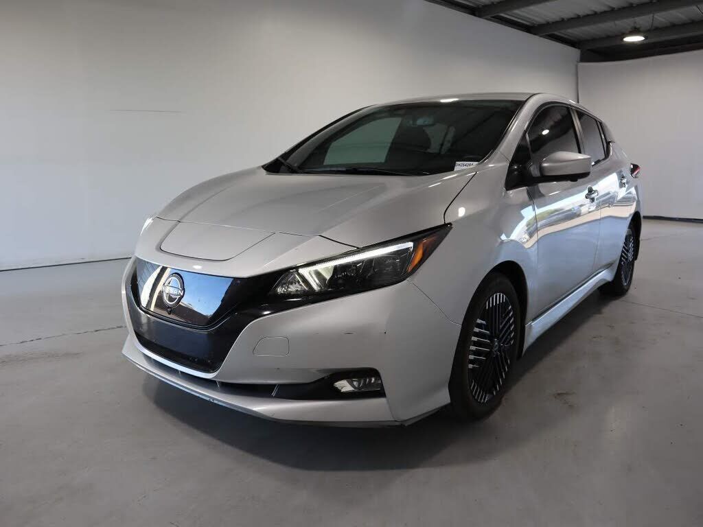 2023 NISSAN Leaf
